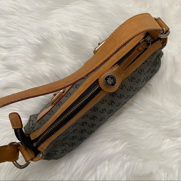 Dooney & Bourke Purse - Picture 2 of 4